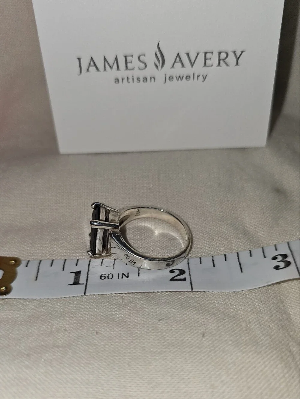 RETIRED James Avery Sterling Silver Bella Ring Garnet Size 8 Mint Condition